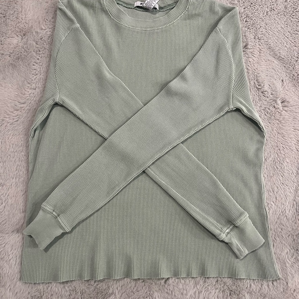 Tilly's Light Green Ribbed Long Sleeve Top